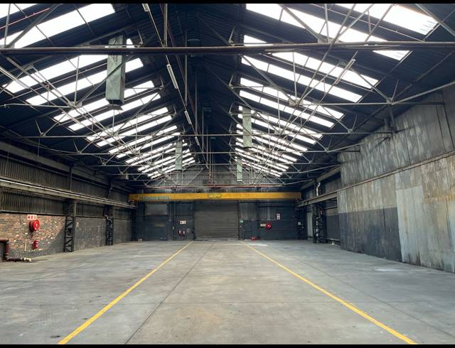 999M² WAREHOUSE TO LET IN ELANDSFONTEIN